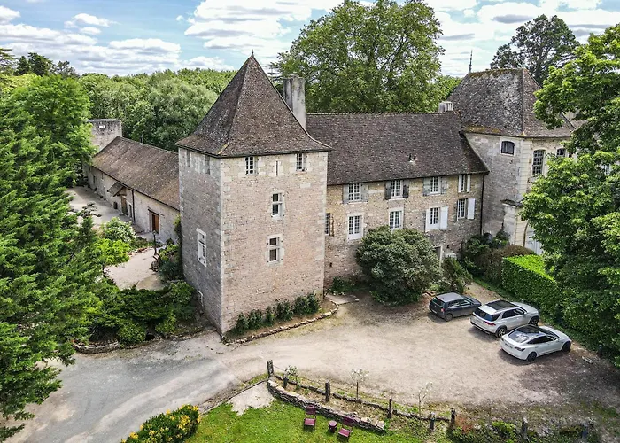 Chateau De Dracy L Elegante